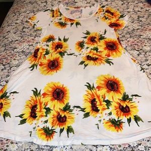 Women’s Korsis Sunflower Fit & Flare Short Sleeve Dress with pockets